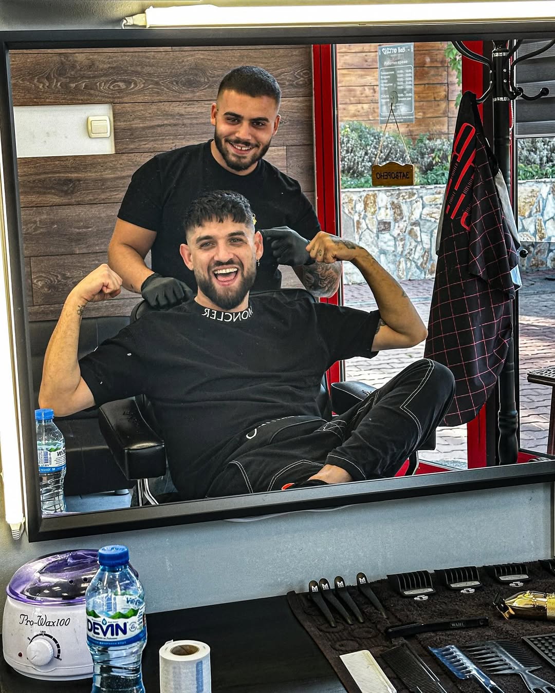 GhettoBoyz Barbershop — барберът с известен гост